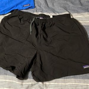Men’s Patagonia Baggies 5” shorts size Large